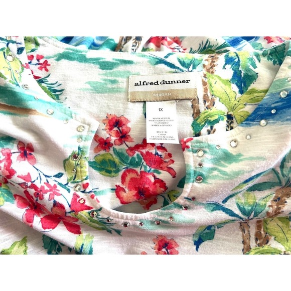 Alfred Dunner Woman 1X Floral & Flamingo Print 3/4 Sleeve Top Beaded Trim Blouse - Picture 5 of 5
